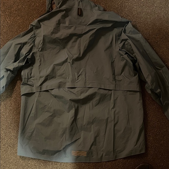 Janji woMen's Dusty Blue Raincoat with Yellow Zipper - Picture 4 of 4